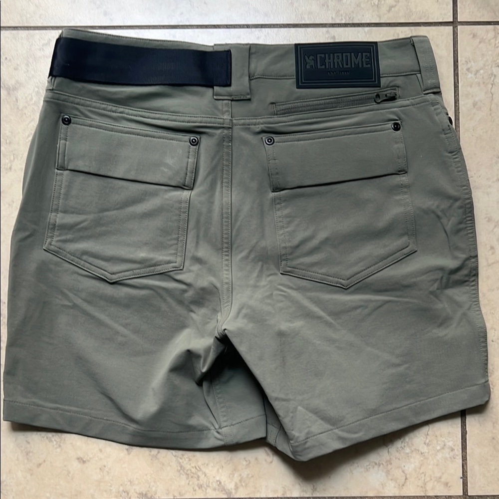 Chrome women’s Green Shorts